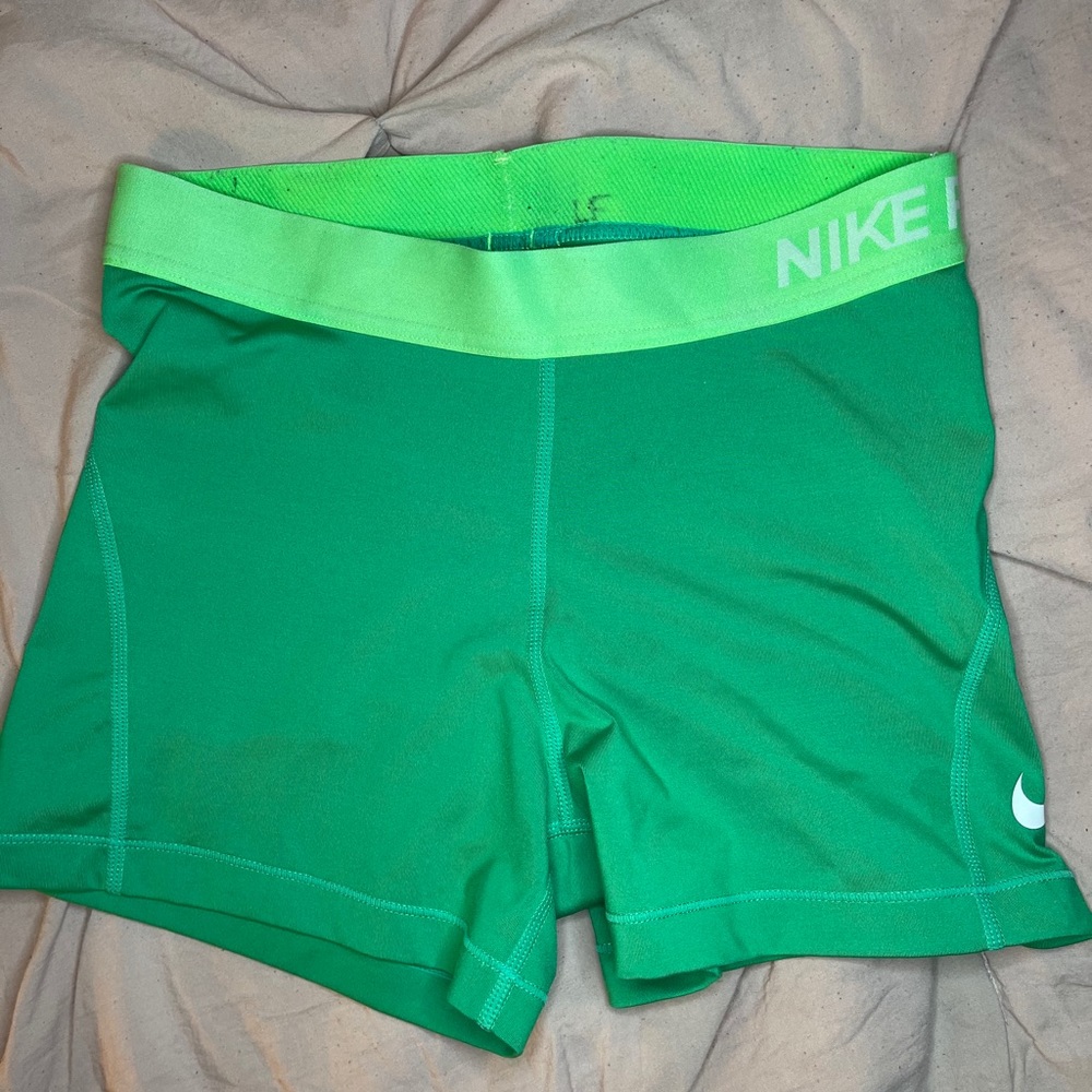 nike pros!! - Picture 2 of 3
